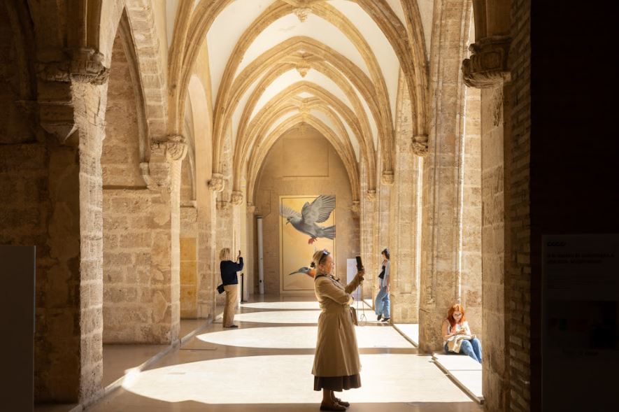 Visitas dialogadas "El monumento del Centre del Carme"